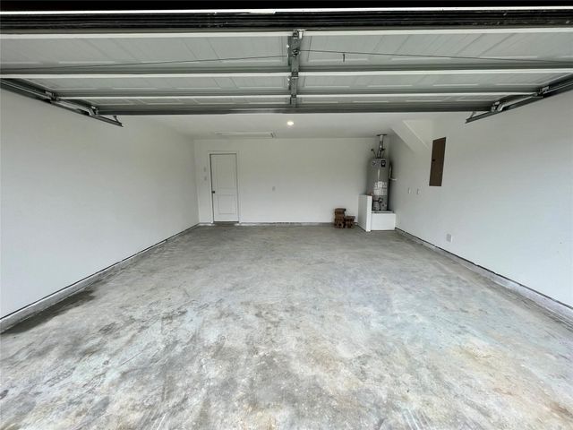 8810 Wooster Trails Drive, Baytown, TX 77521