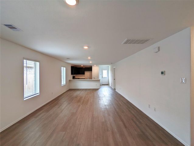 8810 Wooster Trails Drive, Baytown, TX 77521