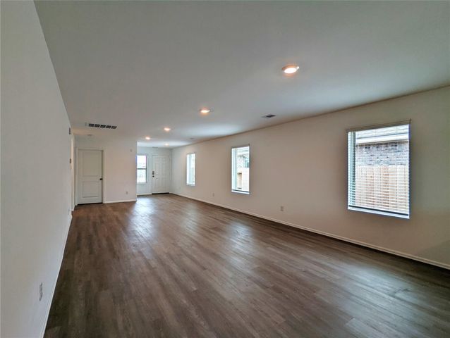 8810 Wooster Trails Drive, Baytown, TX 77521