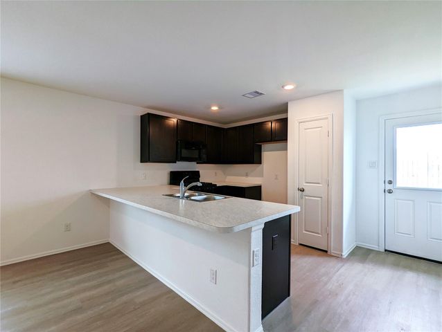 8810 Wooster Trails Drive, Baytown, TX 77521