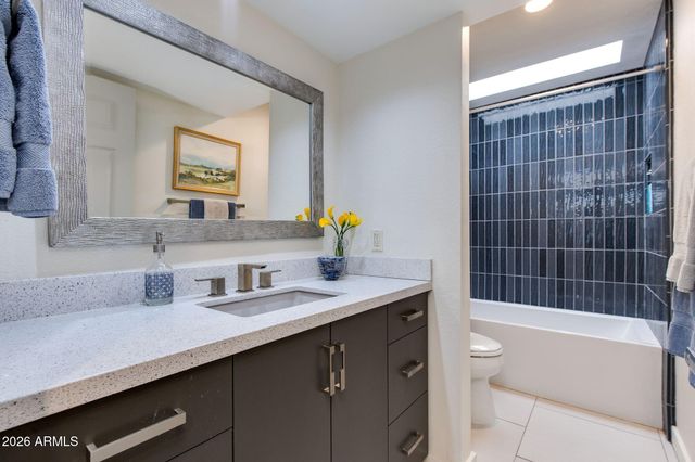 3055 E MARLETTE Avenue, Phoenix, AZ 85016