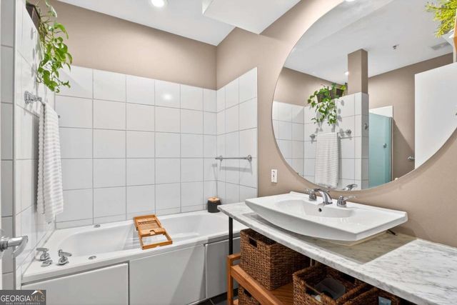 805 Peachtree Street NE 619, Atlanta, GA 30308