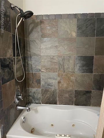 5012 Vista Bay Trail, Hadley Township, MI 48438