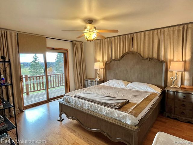 5012 Vista Bay Trail, Hadley Township, MI 48438