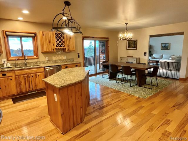 5012 Vista Bay Trail, Hadley Township, MI 48438