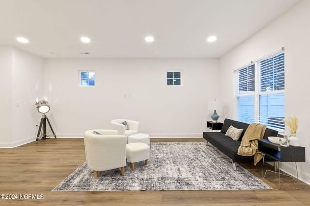 353 James Street, Vass, NC 28394