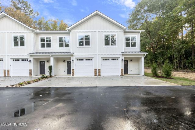 353 James Street, Vass, NC 28394