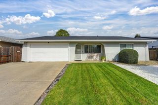 1025 E St, Rio Linda, CA 95673