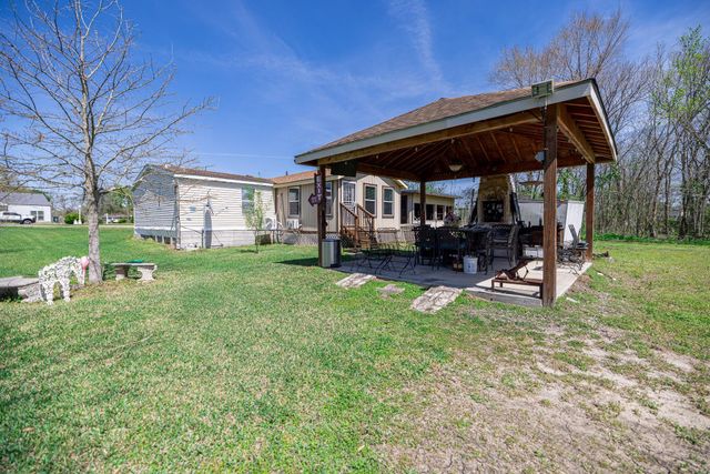 119 Weaver Street, Baytown, TX 77520