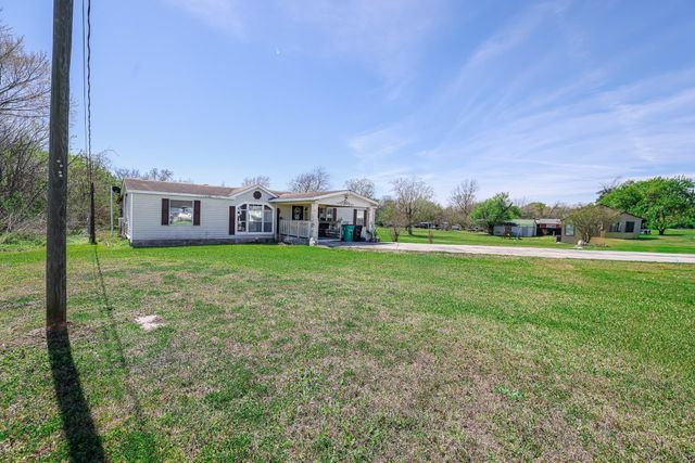 119 Weaver Street, Baytown, TX 77520