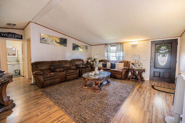 119 Weaver Street, Baytown, TX 77520