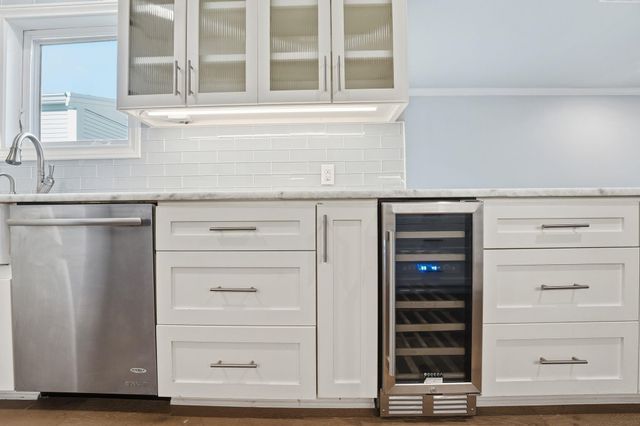 28 Tournament WAY, The Hills, TX 78738