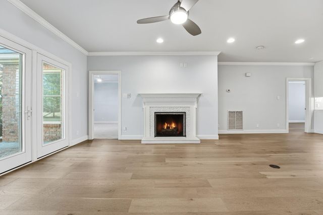 28 Tournament WAY, The Hills, TX 78738