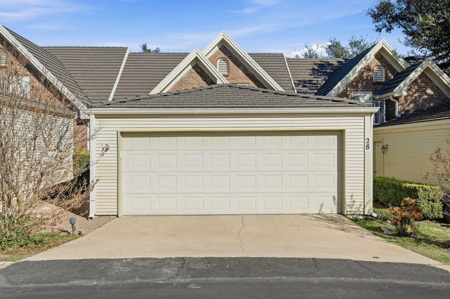 28 Tournament WAY, The Hills, TX 78738