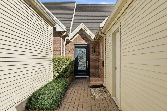 28 Tournament WAY, The Hills, TX 78738