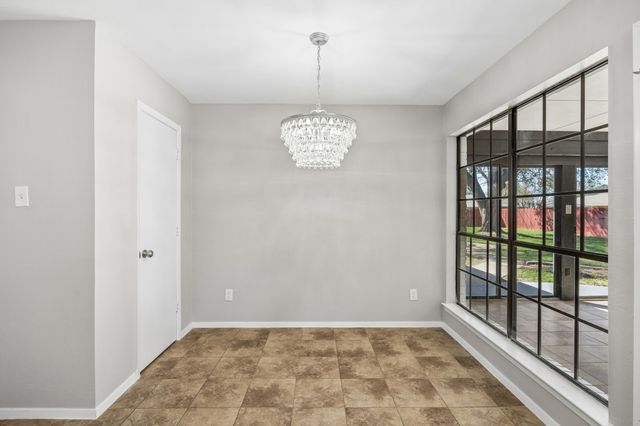 904 Bert Drive, Arlington, TX 76012