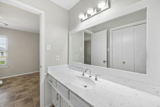 904 Bert Drive, Arlington, TX 76012