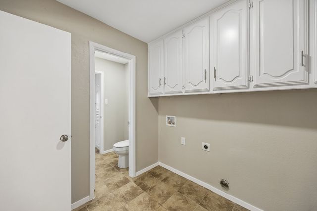 904 Bert Drive, Arlington, TX 76012