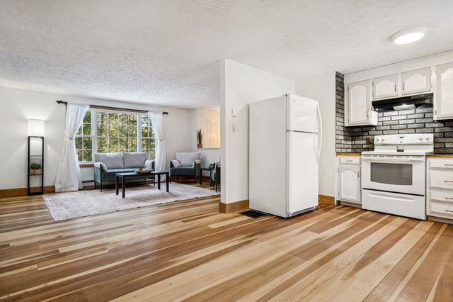 24 Pine Meadow Drive, North Berwick, ME 03906