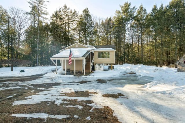24 Pine Meadow Drive, North Berwick, ME 03906