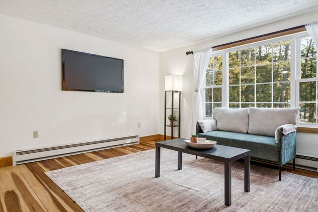 24 Pine Meadow Drive, North Berwick, ME 03906