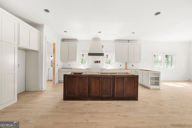 649 Hemlock Circle SE, Atlanta, GA 30316