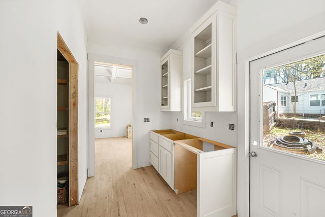 649 Hemlock Circle SE, Atlanta, GA 30316