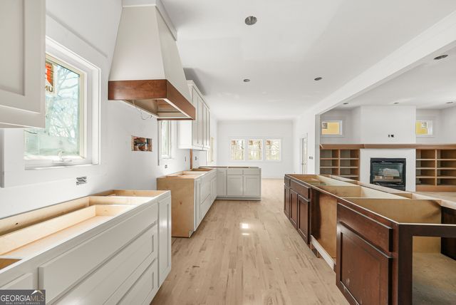 649 Hemlock Circle SE, Atlanta, GA 30316