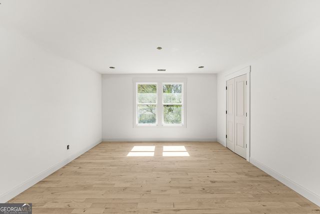 649 Hemlock Circle SE, Atlanta, GA 30316