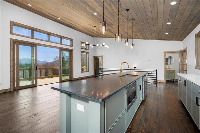748 Flat Branch Road, Ellijay, GA 30540