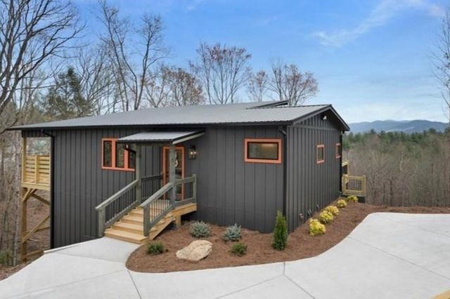 748 Flat Branch Road, Ellijay, GA 30540