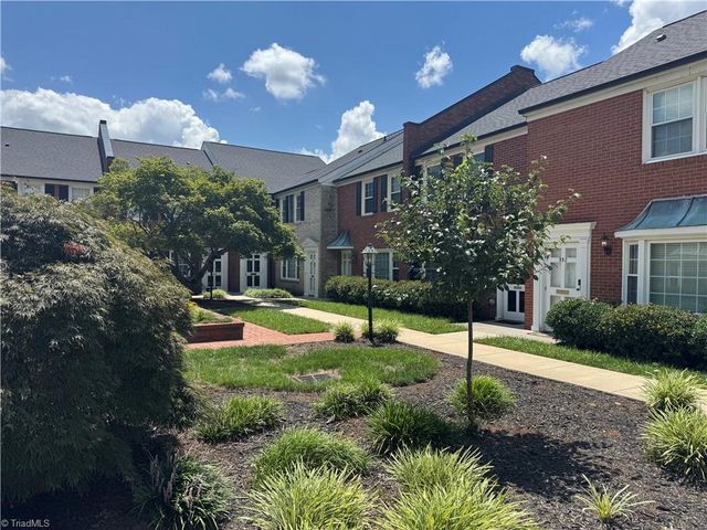 329 Hanover Arms Court, Winston-salem, NC 27104