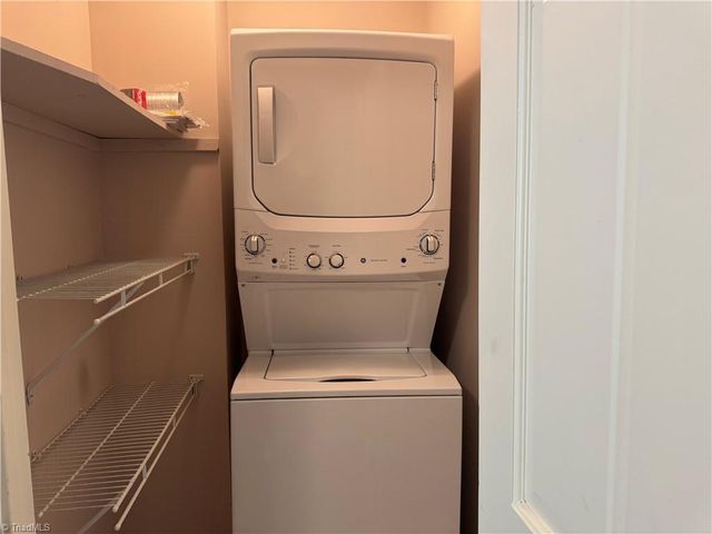 329 Hanover Arms Court, Winston-salem, NC 27104