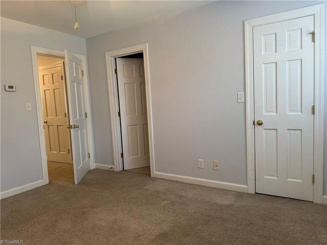 329 Hanover Arms Court, Winston-salem, NC 27104