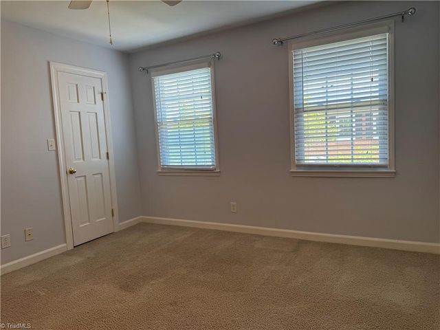 329 Hanover Arms Court, Winston-salem, NC 27104