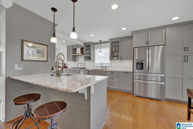 3851 WOOTEN DRIVE, Vestavia Hills, AL 35243