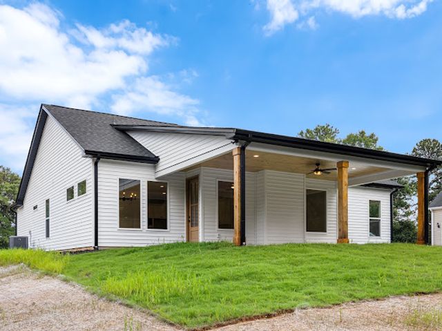 516 Lakeside Drive, Anderson, SC 29621
