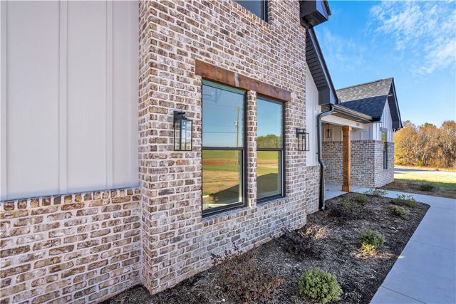 516 Lakeside Drive, Anderson, SC 29621