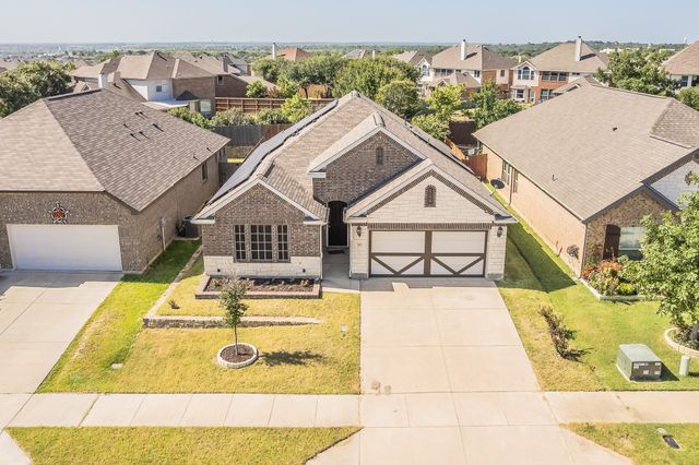 513 Pheasant Hill Lane, Fort Worth, TX 76028