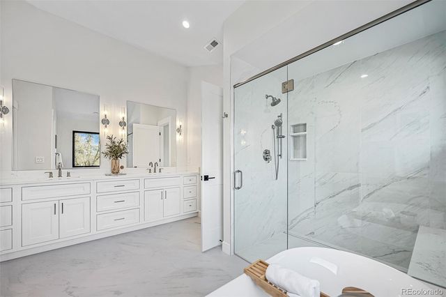 2851 S Dexter Way, Denver, CO 80222