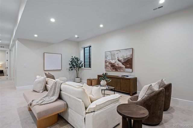 2851 S Dexter Way, Denver, CO 80222