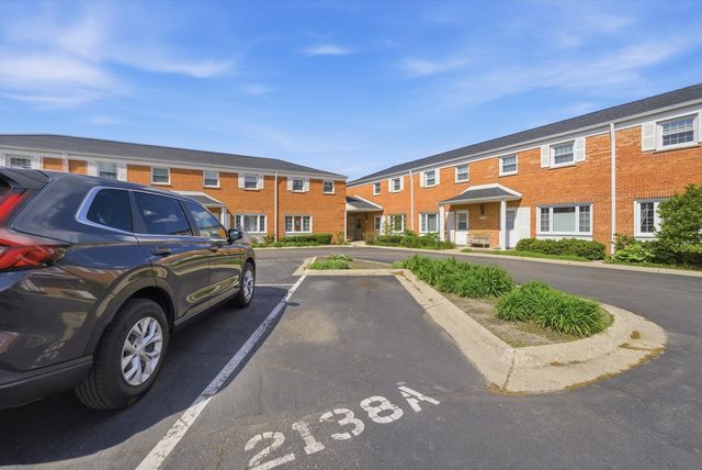 2138 Rugen Road A, Glenview, IL 60026