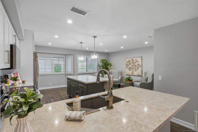 7982 Mission Vista, San Diego, CA 92120