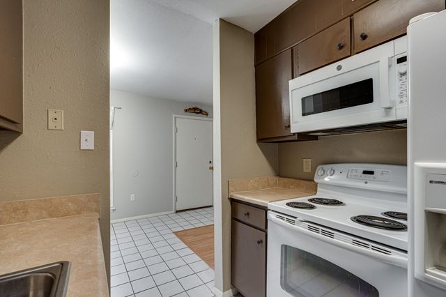 900 Mountain Creek Road Apt C43, Chattanooga, TN 37405