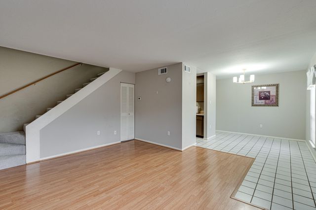 900 Mountain Creek Road Apt C43, Chattanooga, TN 37405