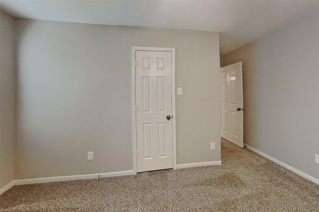 9909 Climbing Tree Street, Conroe, TX 77385