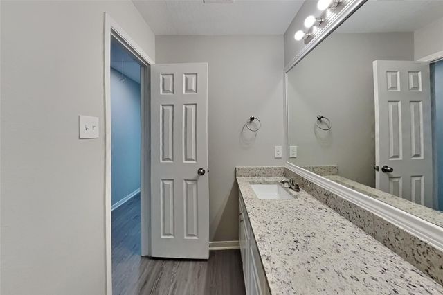 9909 Climbing Tree Street, Conroe, TX 77385