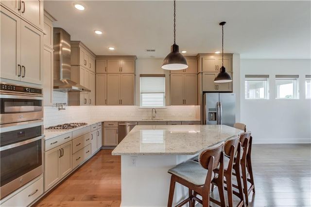 6917 River Rock Drive, Flowery Branch, GA 30542
