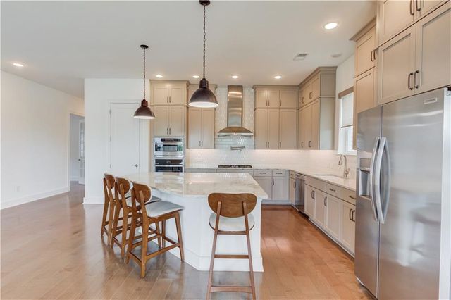 6917 River Rock Drive, Flowery Branch, GA 30542