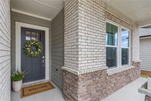 6917 River Rock Drive, Flowery Branch, GA 30542